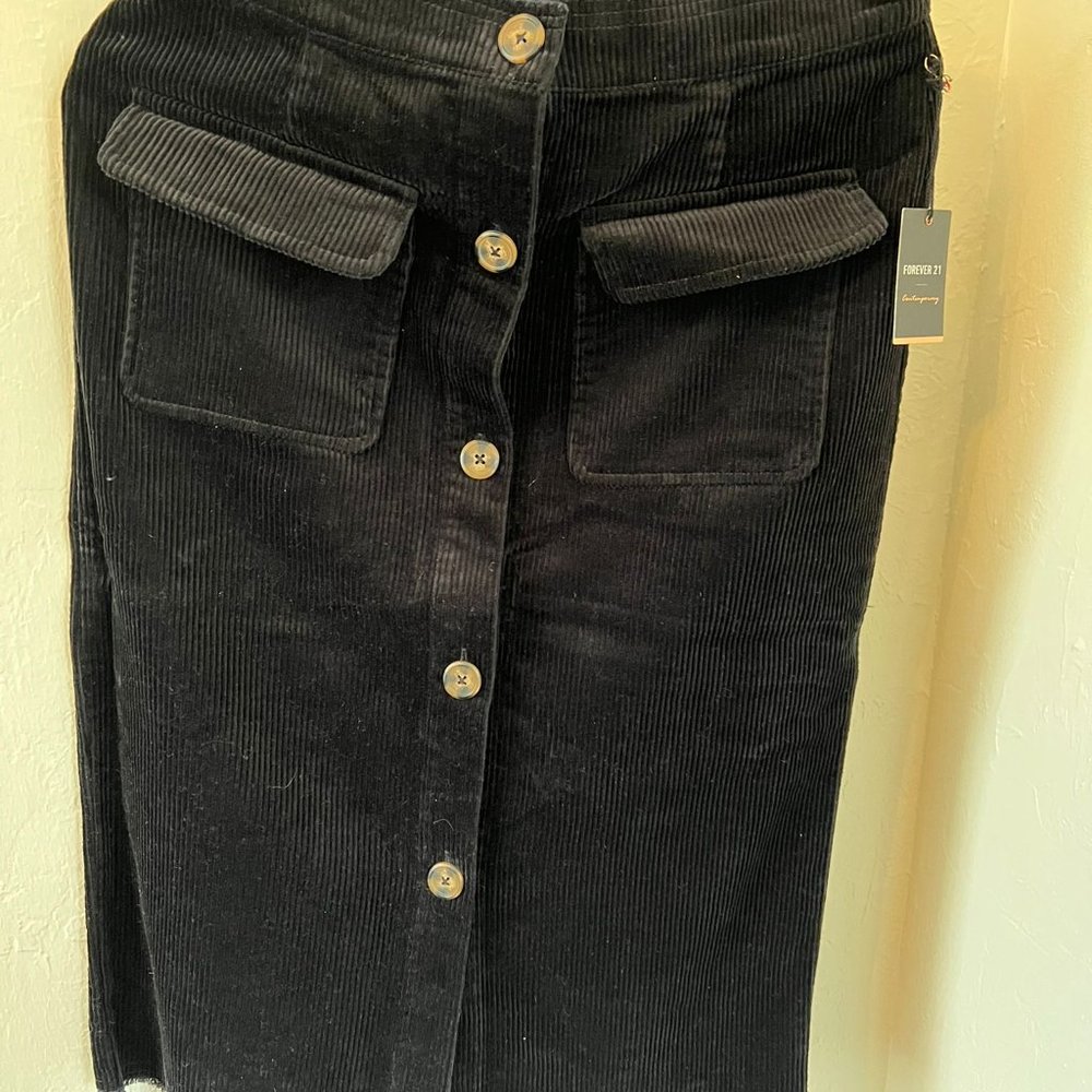 Skirt - Calf Black . Forever 21 Contemporary